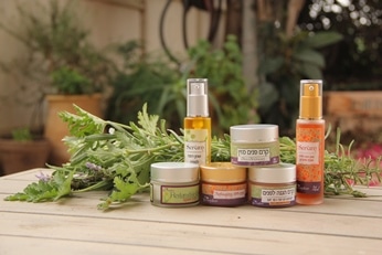 https://www.lavender.co.il/wp-content/uploads/2019/05/11-89.jpg